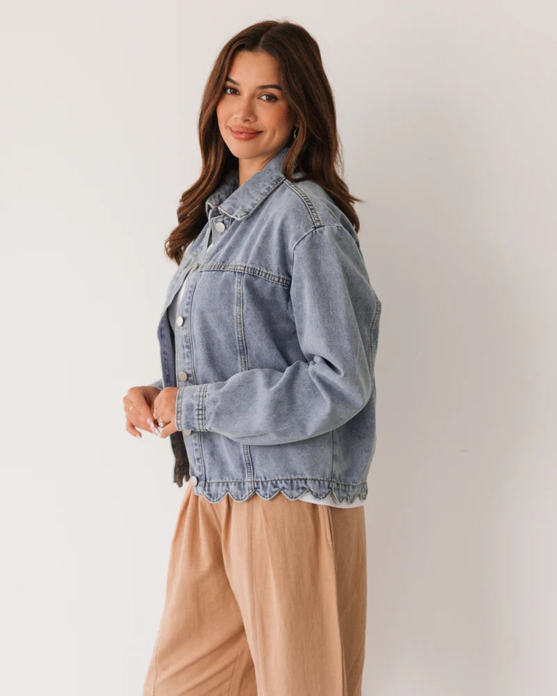 SCALLOPED EDGE DENIM JACKET